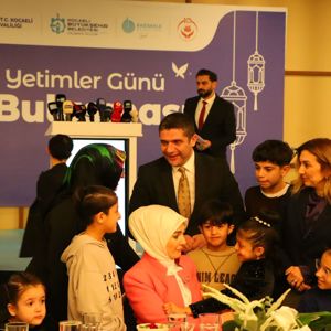 Bakanımız Sayın Mahinur ÖZDEMİR GÖKTAŞ’ın Katılımıyla Dünya Yetim Günü’nde Anlamlı İftar Buluşması - fotoğraf 4