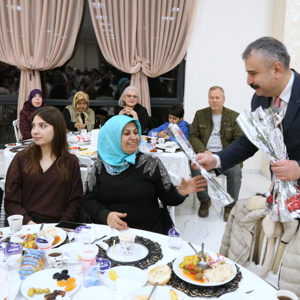 Eskişehir’de Gönül Elçileri İftarda Buluştu - fotoğraf 10