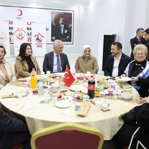 Koruyucu Ailelerimiz ve Çocuklarımızla İftar Programı Düzenlendi. - fotoğraf 2