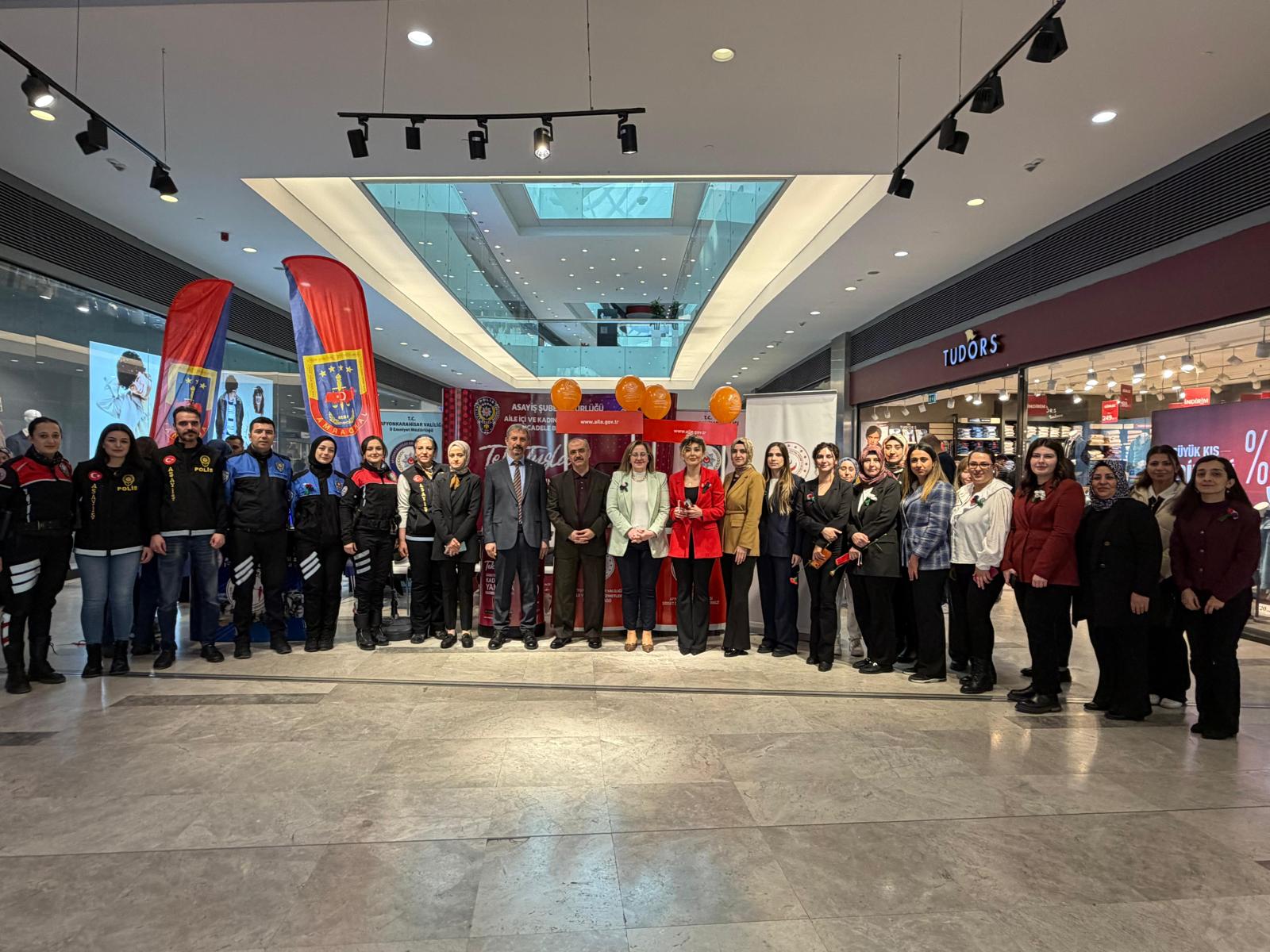 8 Mart Kadınlar Günü Standı Açıldı