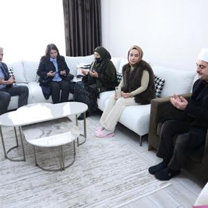 Valimiz Sayın Mehmet Makas şehidimiz Metin KUCUR'un kıymetli ailesine ziyarette bulundu. - fotoğraf 2