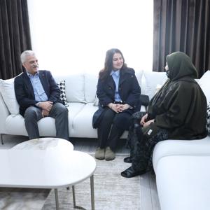 Valimiz Sayın Mehmet Makas şehidimiz Metin KUCUR'un kıymetli ailesine ziyarette bulundu. - fotoğraf 3