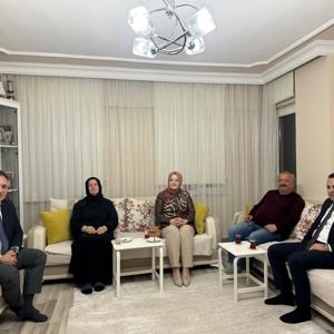 Akçakoca Kaymakamı Dr. Hacı Arslan Uzan’dan Şehit Ailesine İftar Ziyareti. - fotoğraf 1