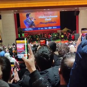 Necat Nasıroğlu Külliyesi’nde düzenlenen Abdurrahman Önül konseri - fotoğraf 1