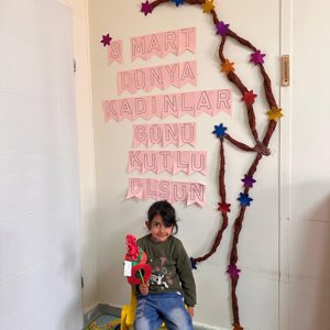 Yeşiltepe Çok Amaçlı Toplum Merkezi oyun odası minikleri ile 8 Mart Kadınlar Günü etkinliği  - fotoğraf 2