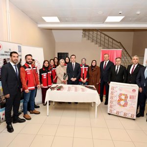 8 Mart Dünya Kadınlar Günü “Hayatın İçinden İzler: 8 Kadın 8 Başarı” Söyleşi Programı Düzenlendi - fotoğraf 3