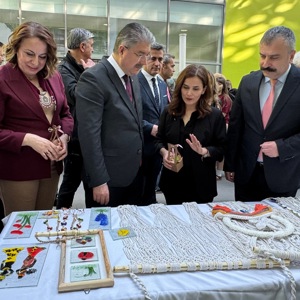 “Kadının Elinden” Sergisi ve Atölye Etkinliği Gerçekleştirildi - fotoğraf 3