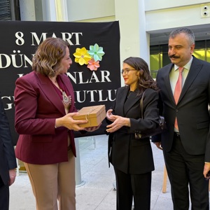 “Kadının Elinden” Sergisi ve Atölye Etkinliği Gerçekleştirildi - fotoğraf 4