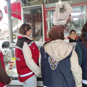 Demirci’de Kadına Yönelik Şiddetle Mücadele İçin Bilgilendirme Çalışması Yapıldı - fotoğraf 5