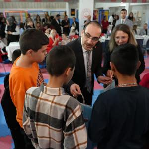 Eryaman Çocuk Evleri Sitesi’nde Ramazan’ın Bereketi Çocuklarla Paylaşıldı - fotoğraf 3
