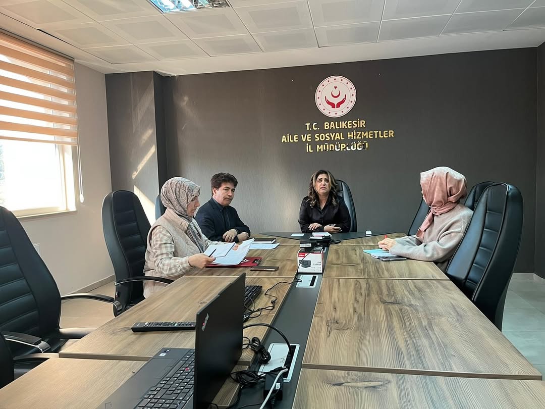 İl Müdürümüz Sayın Emine BÖÇKÜN Başkanlığında Şehit Yakınları ve Gazi Hizmetleri Değerlendirildi