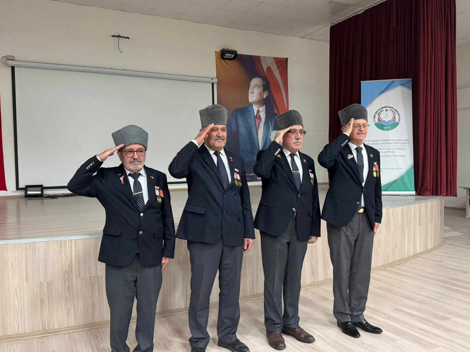 Gazilerden Öğrencilere Kahramanlık Dersi