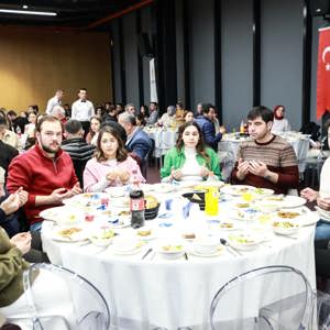Samsun’da “Gençlik Geleceğimiz Ailemiz Gücümüz” Temalı İftar Programı - fotoğraf 9