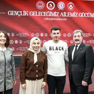 Samsun’da “Gençlik Geleceğimiz Ailemiz Gücümüz” Temalı İftar Programı - fotoğraf 30