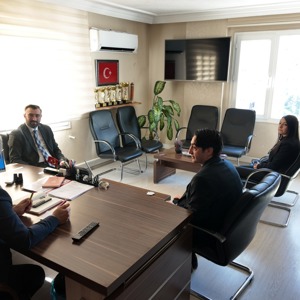 BARINMA YARDIMLARI DAİRE BAŞKANI YUNUS EMRE ALP İL MÜDÜRLÜĞÜMÜZÜ ZİYARET ETTİ - fotoğraf 2