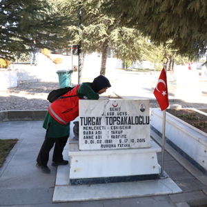 Şehitlerimizin Aziz Hatırasına Vefa: Kabirlerimiz Bayram ve Anma Gününe Hazır - fotoğraf 5