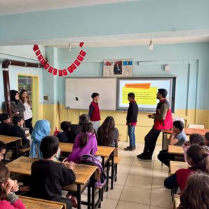 Kozluk Dereköy Ortaokulu öğrencilerine “Akran Zorbalığı” eğitimi - fotoğraf 1