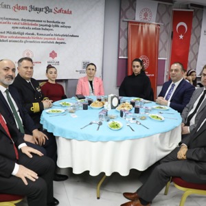 Yetim Öksüz İftar Programı - fotoğraf 1