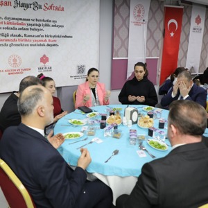 Yetim Öksüz İftar Programı - fotoğraf 5
