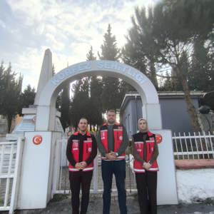 Ramazan Bayramı Öncesi Kocaeli’de Şehitlik Ziyaretleri Başlatıldı - fotoğraf 2