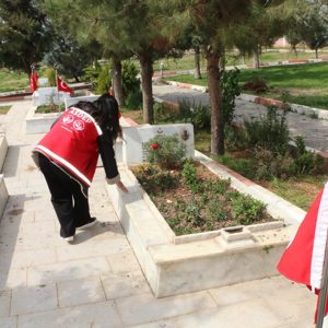 Bakanlığımız Koordinasyonunda Başlatılan ‘Aziz Şehitlerimizin Kabirlerine Vefa’ Ziyareti Gerçekleştirdik.  - fotoğraf 9