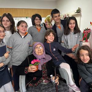 Kuşakları Buluşturan Anlamlı Ziyaret: Bilnet Okulları Öğrencileri Huzurevinde Büyüklerle Buluştu - fotoğraf 3
