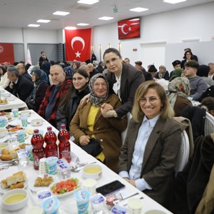 Şehit Ailelerimiz ve Gazilerimizle Büyük Aile Sofrası - fotoğraf 8