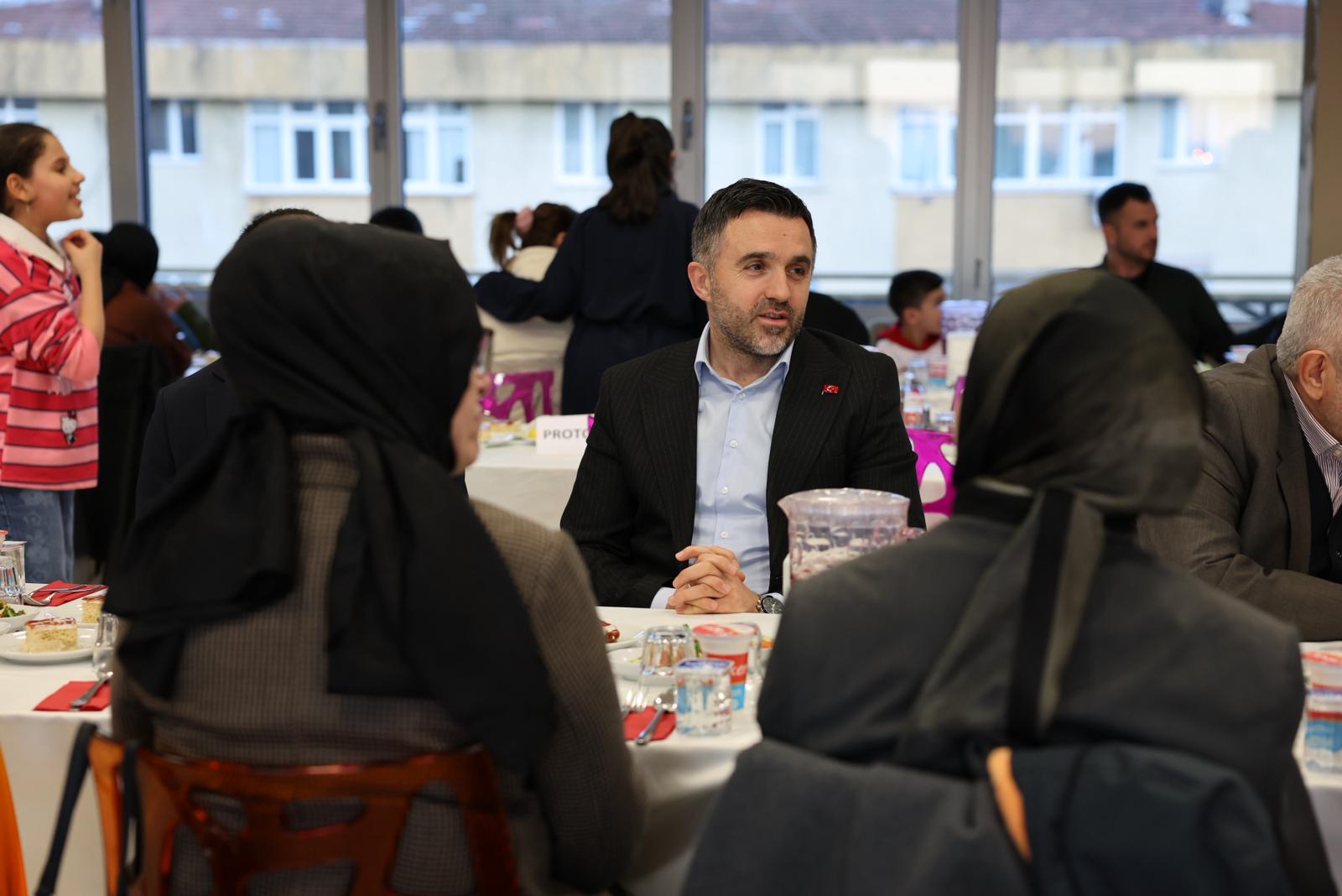 İl Müdürümüz Sayın Ömer Turan, Akyuva Vakfı Ev Sahipliğinde Düzenlenen İftar Programına Katıldı