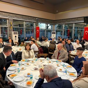 Şehit Yakınları ve Gazi Ailelerimiz Onuruna İftar Programı Düzenlendi - fotoğraf 3