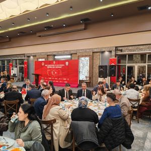 Ramazan’ın İlk İftarı Şehit ve Gazi Aileleriyle Aynı Sofrada Gerçekleştirildi - fotoğraf 1