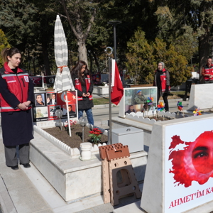 İl Müdürlüğümüz Bünyesinde Şehitliklere Anlamlı Ziyaret  - fotoğraf 6