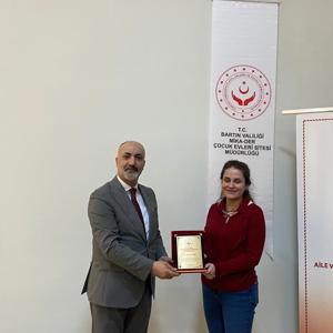 Görev Yeri Değişen Çalışma Arkadaşlarımıza Teşekkür Belgeleri Takdim Edildi - fotoğraf 2