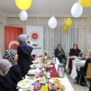 Şehit Anneleri ve Eşlerine Yönelik İftar Programı Düzenlendi - fotoğraf 16