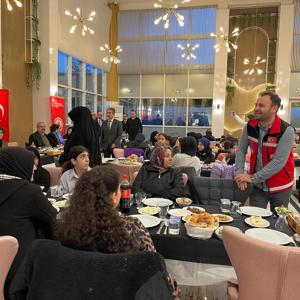 Samsun’da Ramazan’ın 15. Gününde Büyük Kardeşlik Sofraları Kuruldu - fotoğraf 14