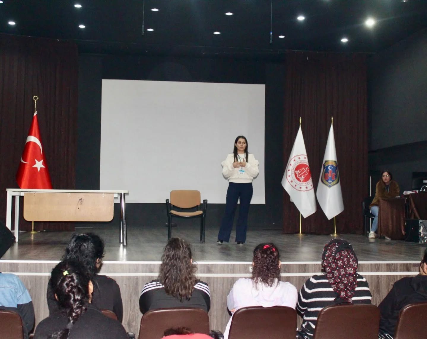 “Kadına Yönelik Şiddet ve Erkan Yaşta Evliliklerle Mücadele” Konusunda Eğitim Düzenlendi