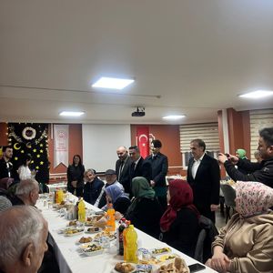 75. Yıl Bafra Huzurevi’nde Ramazan Bereketi: Büyüklerimizle İftar Sofrasında Buluşuldu - fotoğraf 2