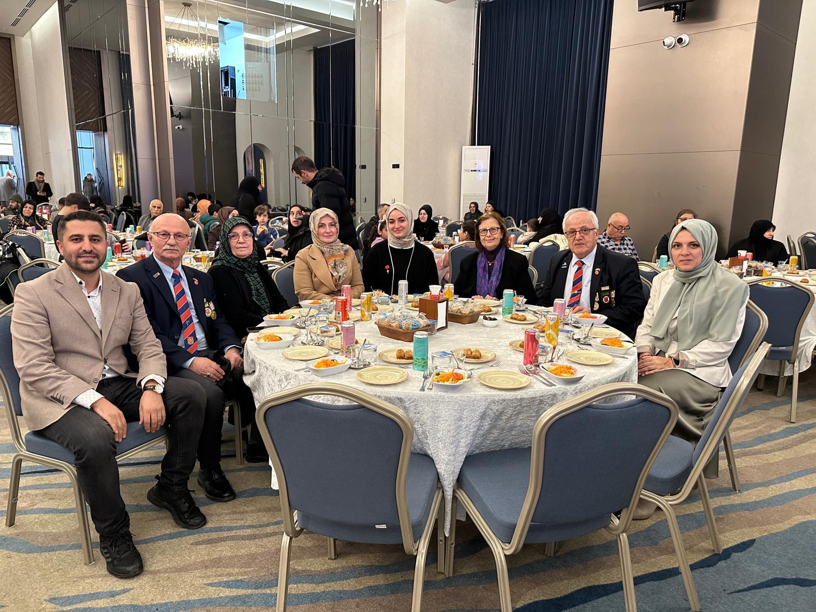 Kaymakamlıklarımızın Ev Sahipliğinde “Büyük Aile Sofraları” İftar Programı Düzenlendi