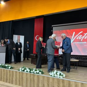 "Vatan ve Kahramanlık Buluşmaları" Başiskele SHM ve Birikim Koleji'nde Gazilerle Öğrencileri Buluşturdu - fotoğraf 3