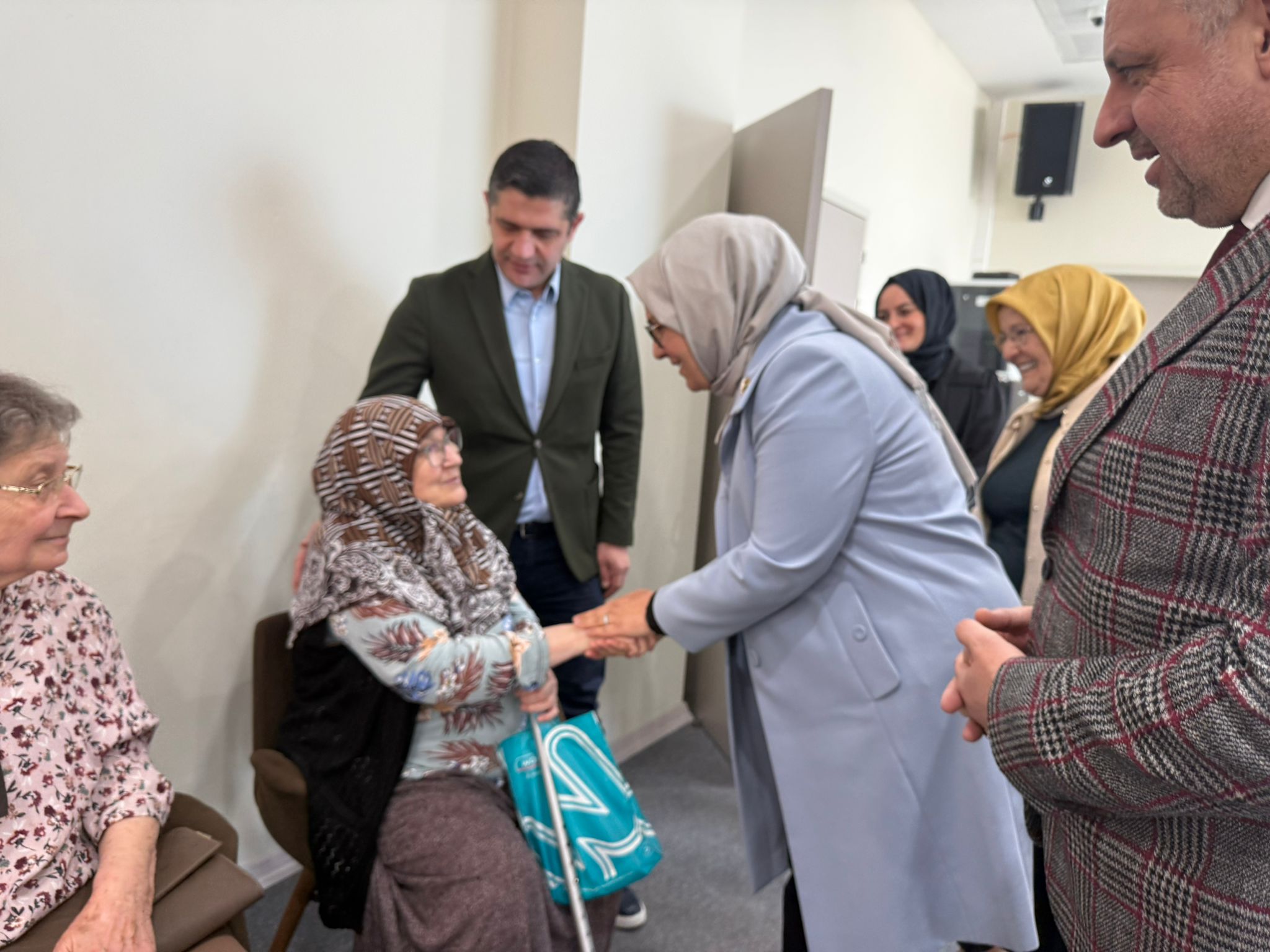 Kocaeli Huzurevi, 8 Mart Dünya Kadınlar Günü’nde Milletvekilimiz Radiye Sezer Katırcıoğlu’nu Ağırladı