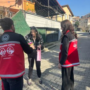 Derince SHM’den 8 Mart Dünya Kadınlar Günü Hane Ziyaretleri ve Dayanışma Etkinliği - fotoğraf 2