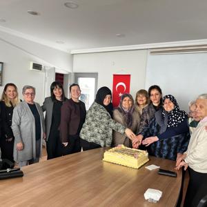 8 Mart Dünya Kadınlar Günü’nde Kocaeli Huzurevlerindeki Büyüklerimiz Ziyaret Edildi - fotoğraf 8