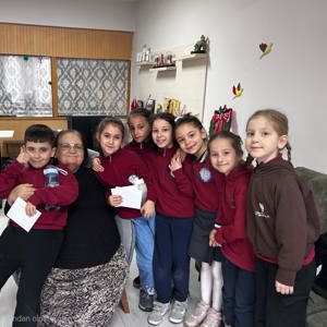 Nesiller Buluştu: Miniklerden Büyüklerimize Bayram Sürprizi - fotoğraf 7
