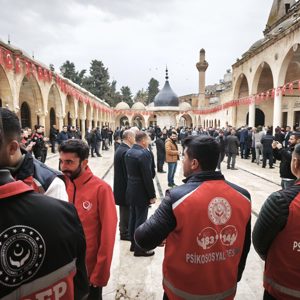 18 Mart Şehitleri Anma Günü Dolayısıyla Mevlid Programı Düzenlendi - fotoğraf 5