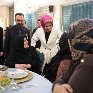Aile ve Sosyal Hizmetler Bakanımız Göktaş, şehit aileleri ve gazilerle iftarda bir araya geldi - fotoğraf 4