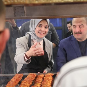Aile ve Sosyal Hizmetler Bakanımız Göktaş, devlet korumasındaki çocuklarla iftarda bir araya geldi - fotoğraf 2
