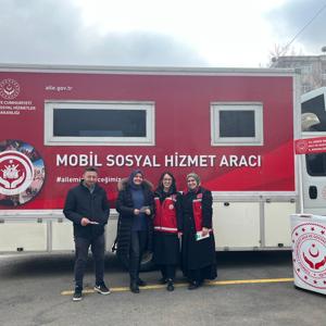 Mobil Sosyal Hizmet Aracı İle İl Merkezi ve İlçelerinde Vatandaşlarımıza bilgilendirme ve yönlendirme çalışmaları Devam Ediyor. - fotoğraf 1