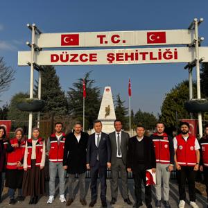 Düzce’de Şehit Kabirlerine Vefa: Temizlikleri, Bakım ve Onarım Tespitleri Yapıldı. - fotoğraf 7