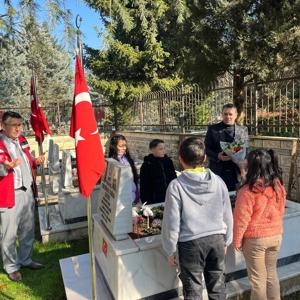 Düzce’de Şehit Kabirlerine Vefa: Temizlikleri, Bakım ve Onarım Tespitleri Yapıldı. - fotoğraf 5