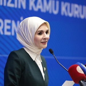 Bakanımız Göktaş, "Şehit Yakınları, Gazi ve Gazi Yakınlarının Kamu Kurumlarına Yerleştirilmesi Töreni"nde konuştu - fotoğraf 3