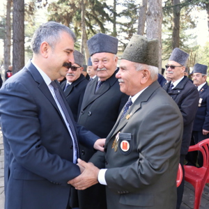 Şehitlerimiz Kabirleri Başında Rahmet ve Şükranla Anıldı - fotoğraf 5